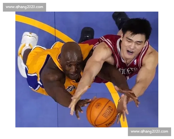 姚明对决奥尼尔：巅峰对决解析与两位巨星篮球生涯对比